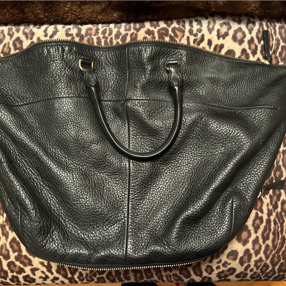 Tory Burch Ivy Slouchy leather Satchel - Picture 6 of 12